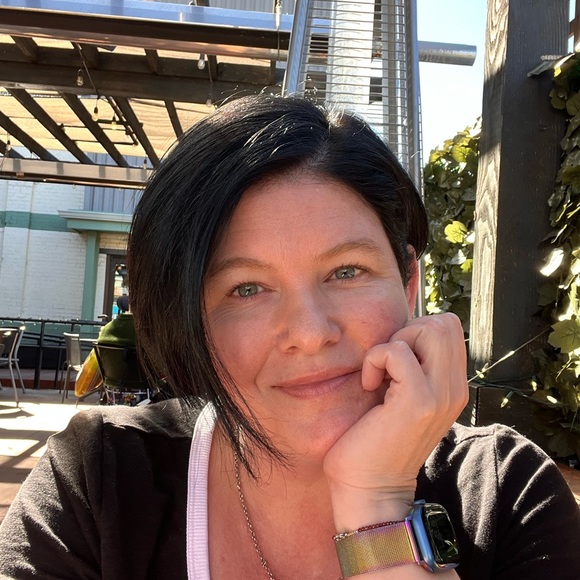 Meet your Posher, Phylis - Picture 1 of 1